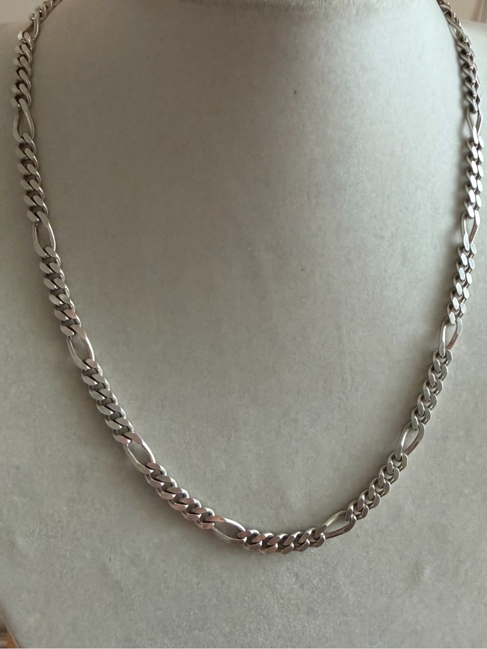 Italy 925 Sterling Silver Figaro Chain Necklace - 26.4 grams 18 inch